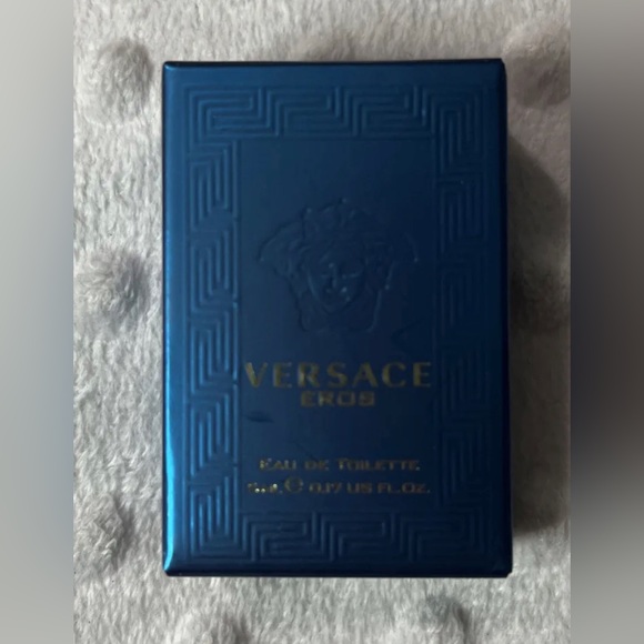 Versace Eros Eau De Toilette 5ml Miniature Fragrance - Picture 3 of 6